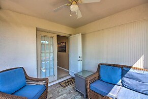 Screened Porch + Pool Access: Cozy Sebring Condo