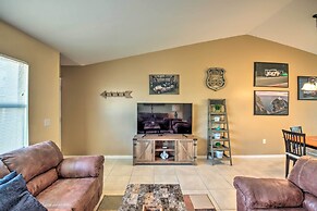 Screened Porch + Pool Access: Cozy Sebring Condo