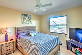 Screened Porch + Pool Access: Cozy Sebring Condo