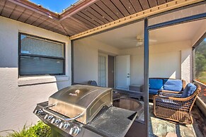 Screened Porch + Pool Access: Cozy Sebring Condo