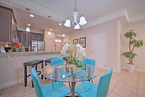 Near Golf & Shopping: Davenport Home w/ Yard