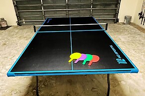 Lakefront Home w/ Game Room, Kayaks, & Fire Pit