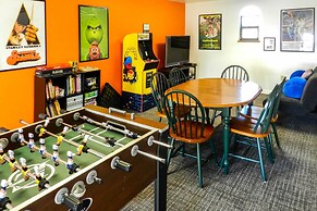 Lakefront Home w/ Game Room, Kayaks, & Fire Pit