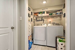 Chic Baltimore Retreat - 6 Mi to Downtown!