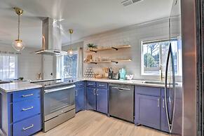 Chic Charleston Home - Half Mile to Park Circle!