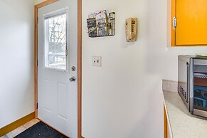 Birchwood Cottage With Red Cedar Lake Access!