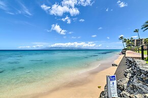 Beachfront Condo: Sunset Views & Pool Access!
