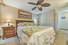 Beachfront Condo: Sunset Views & Pool Access!