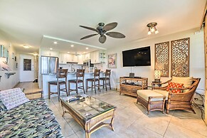 Beachfront Condo: Sunset Views & Pool Access!