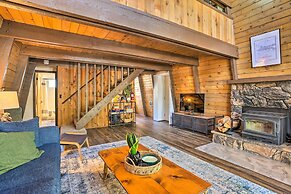 Pet-friendly Cottage, Walk From Big Bear Village!