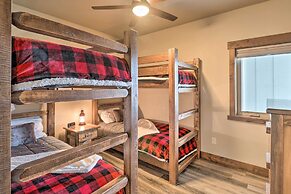 Cozy Columbia Falls Condo w/ Private Balcony!