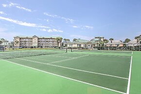 Charming Miramar Beach Condo w/ Resort Perks!