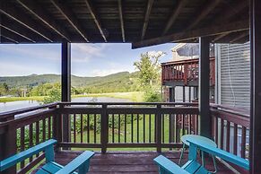Walk to Ski & Golf: Sugar Mountain Condo!