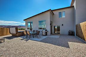 Upscale Moab Townhome w/ Hot Tub: 20 Min to Arches