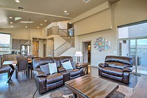 Upscale Moab Townhome w/ Hot Tub: 20 Min to Arches