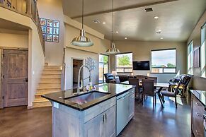 Upscale Moab Townhome w/ Hot Tub: 20 Min to Arches