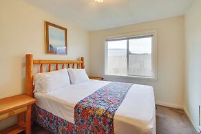 Rustic Coastal Smith River Cottage w/ Ocean Views!