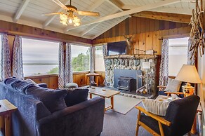 Rustic Coastal Smith River Cottage w/ Ocean Views!