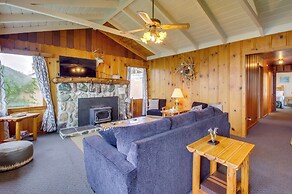 Rustic Coastal Smith River Cottage w/ Ocean Views!