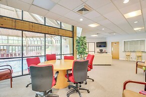 Community Indoor Pool: Tannersville Townhome