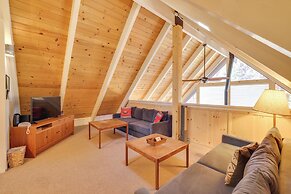 2 Mi to Skylandia Beach: Tahoe City Home w/ Deck