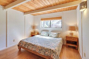 2 Mi to Skylandia Beach: Tahoe City Home w/ Deck