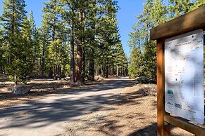 2 Mi to Skylandia Beach: Tahoe City Home w/ Deck