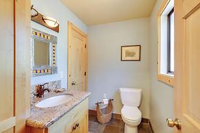 2 Mi to Skylandia Beach: Tahoe City Home w/ Deck