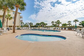 Ocean Views + Pool Access: Hilton Head Getaway