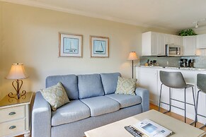 Ocean Views + Pool Access: Hilton Head Getaway