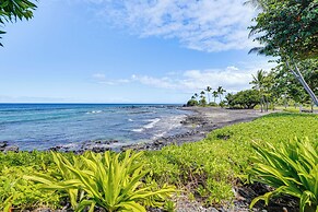 Ultimate Oceanfront Townhome Located on Kona Coast