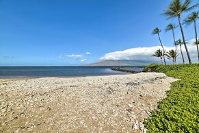 Ocean-view Kihei Condo w/ Lanai: Steps to Beach!