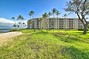 Ocean-view Kihei Condo w/ Lanai: Steps to Beach!