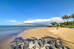 Ocean-view Kihei Condo w/ Lanai: Steps to Beach!