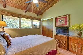Kailua-kona Coastal Refuge w/ Lanai + Ocean Views!
