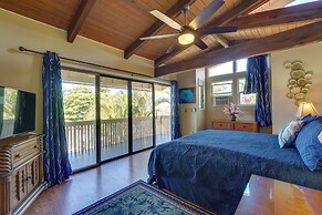 Kailua-kona Coastal Refuge w/ Lanai + Ocean Views!