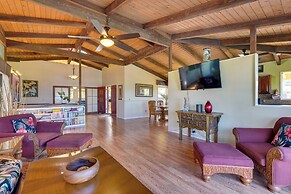 Kailua-kona Coastal Refuge w/ Lanai + Ocean Views!