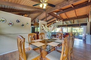 Kailua-kona Coastal Refuge w/ Lanai + Ocean Views!