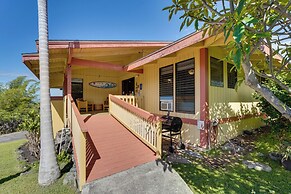 Kailua-kona Coastal Refuge w/ Lanai + Ocean Views!