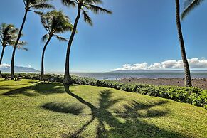 Oceanfront Condo w/ Pool & Grills in Molokai!