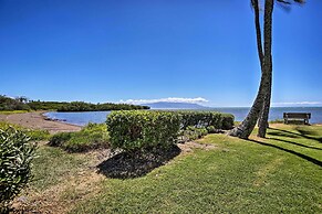 Oceanfront Condo w/ Pool & Grills in Molokai!