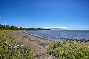 Oceanfront Condo w/ Pool & Grills in Molokai!