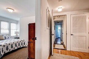 Recently Renovated LBI Apt w/ Deck on Beach Block!