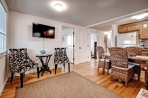 Recently Renovated LBI Apt w/ Deck on Beach Block!