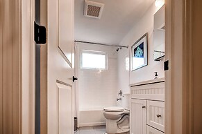 Recently Renovated LBI Apt w/ Deck on Beach Block!