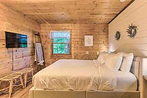 Secluded Cabin w/ Spacious Kitchen & Dining Area!