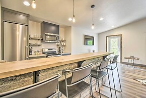 Elkhart Lake Townhome, Mins to Road America!