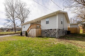 Pet-friendly Digs w/ Fire Pit & Large Yard!