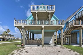 2 Blocks to Gulf: Surfside Beach Family Home!