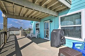 2 Blocks to Gulf: Surfside Beach Family Home!